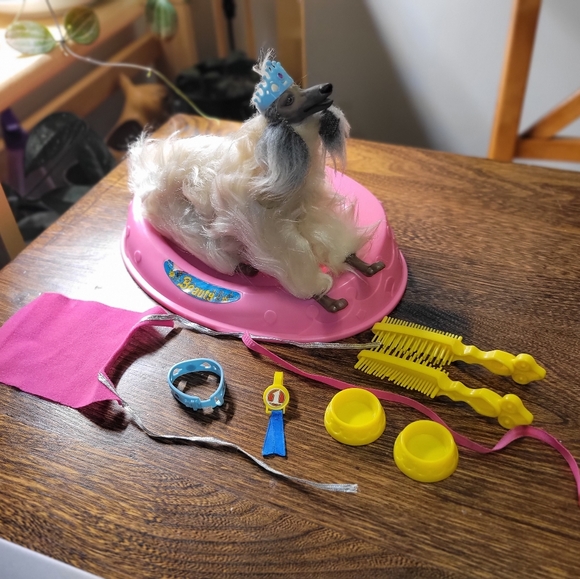 Vintage Mattel 1979 Beauty Barbie doll's dog - Picture 1 of 13